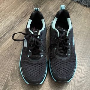 Skechers D’Lux Walkers